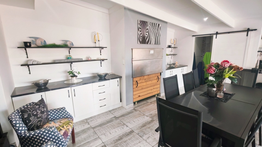 3 Bedroom Property for Sale in Twee Kuilen Western Cape